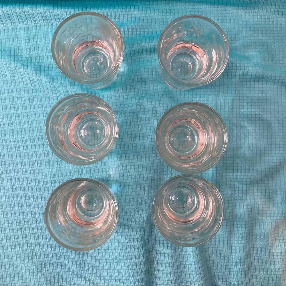 Set of 6 Etched Shot Glasses, Vintage Barware - Picture 2 of 6